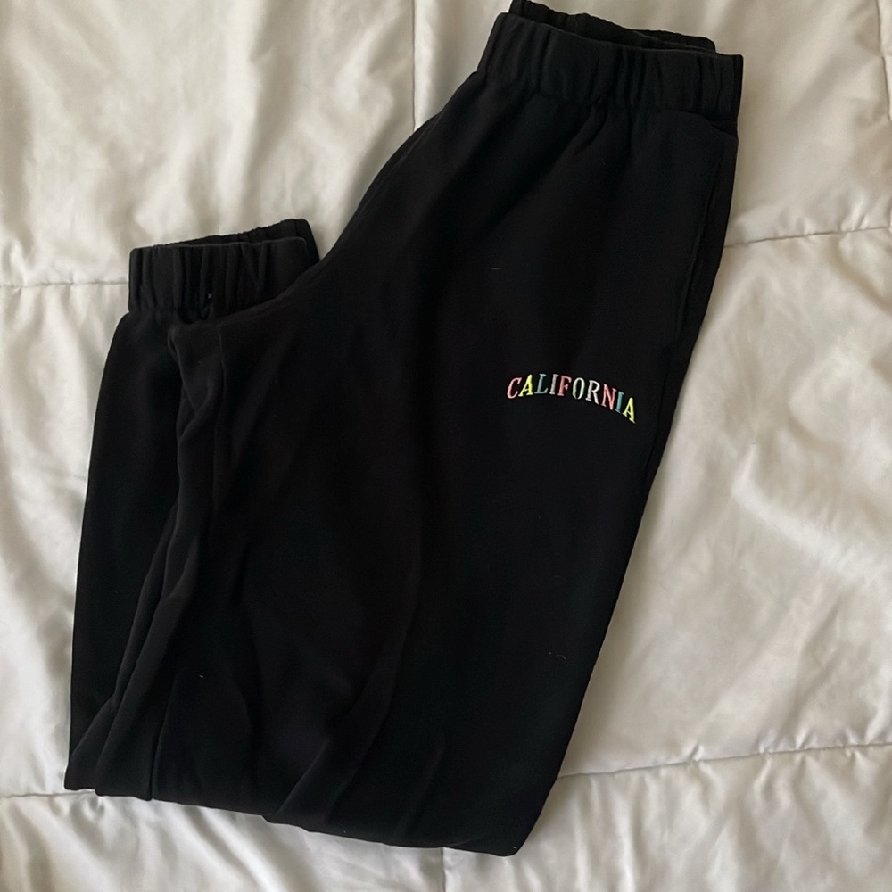 hollister sweatpants! so cute! size:s